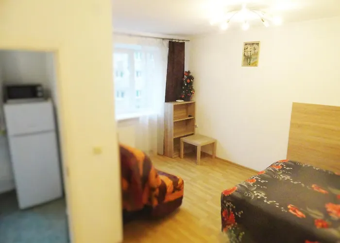 Quiet Center Arena Free Parking Apartment